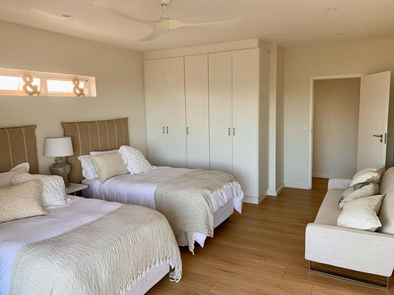 To Let 4 Bedroom Property for Rent in Brackenridge Western Cape